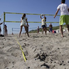 Volleybal op strand