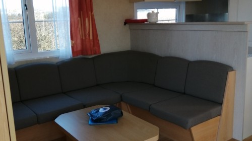 chalet 1 woonk en keuken.jpg