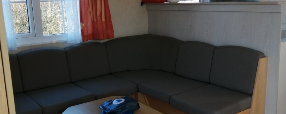 chalet 1 woonk en keuken.jpg